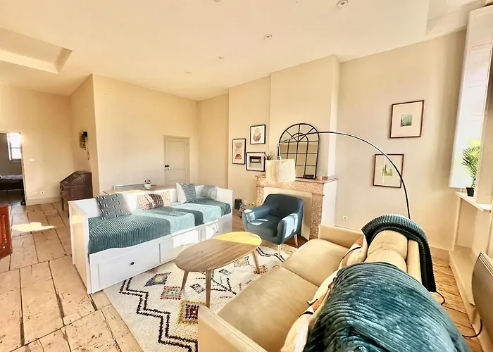 Grand Standing Lit King Size Capitole