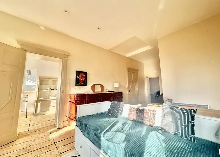 Grand Standing Lit King Size Capitole * تولوز